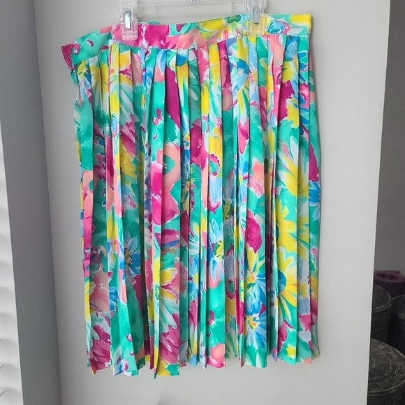 Floral A-Line Skirt in Multicolor - Picture 2 of 7